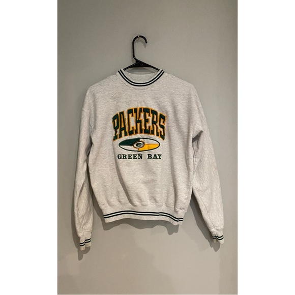 Legends Athletic Sweaters - Women’s/Kids Vintage Legends Athletic ‘Green Bay Packers’ sweater